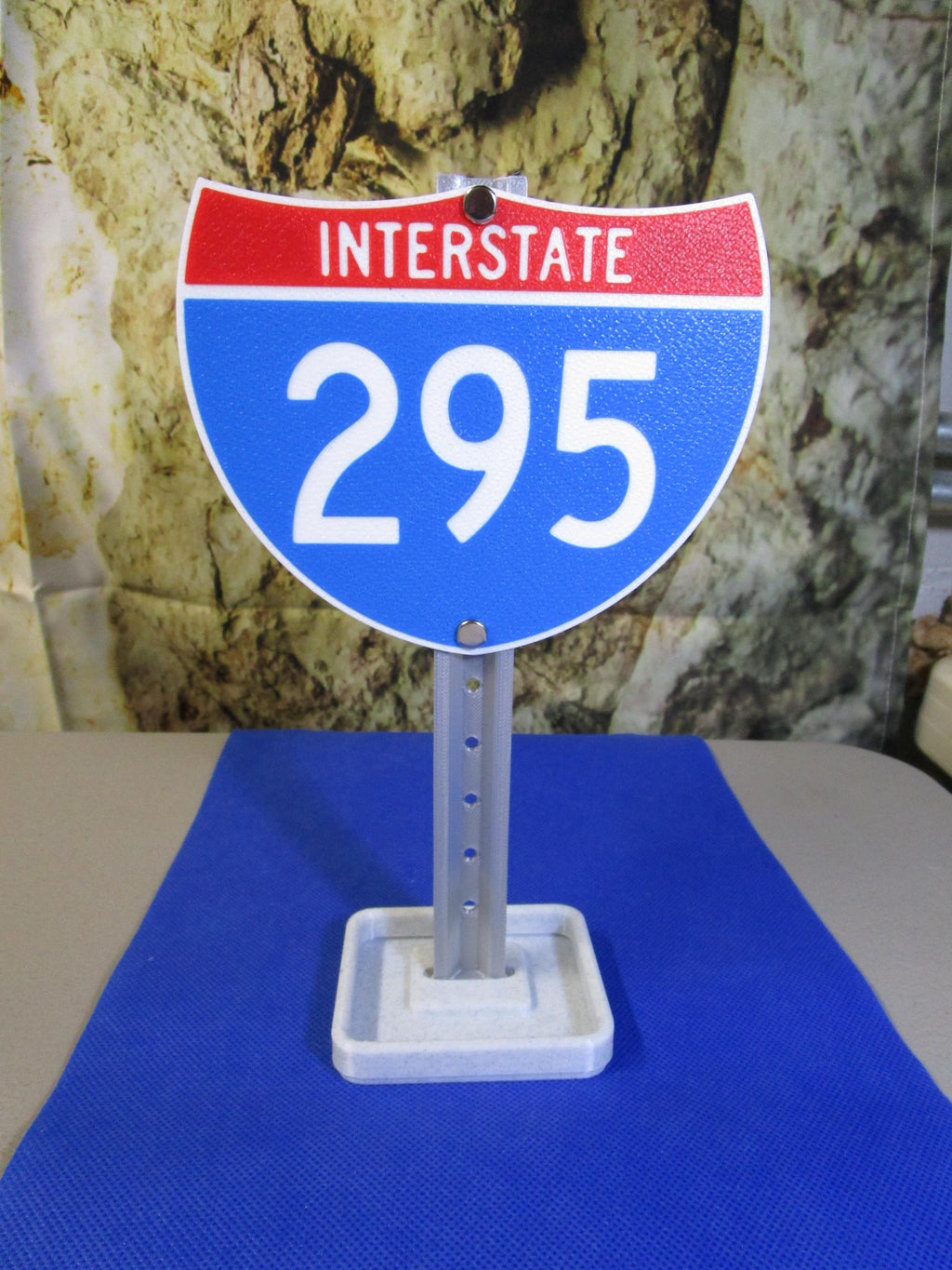 Interstate 295 Mini Highway Shield Desk Organizer: Business Card Holder
