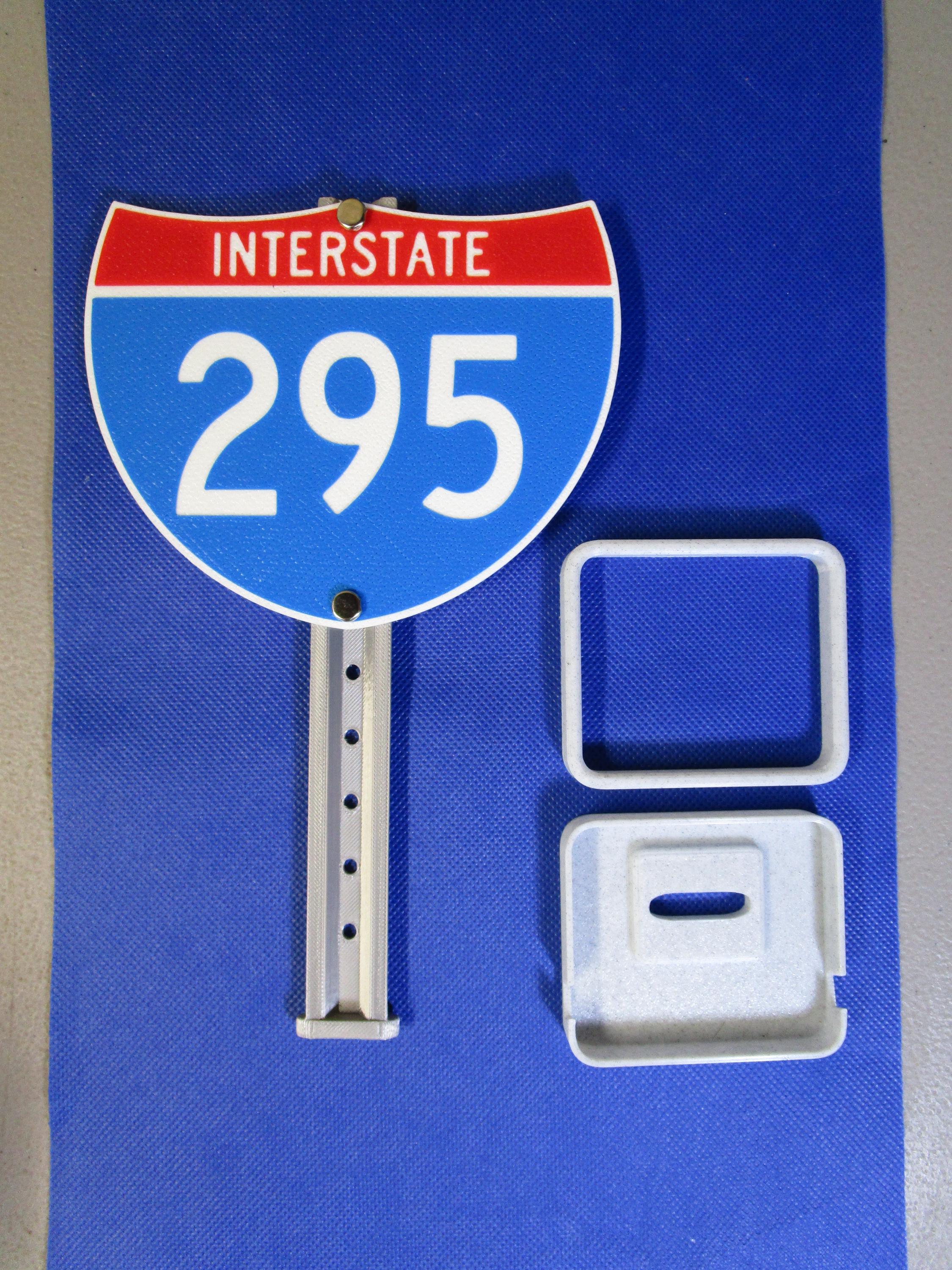 Interstate 295 Mini Highway Shield Desk Organizer: Business Card Holder