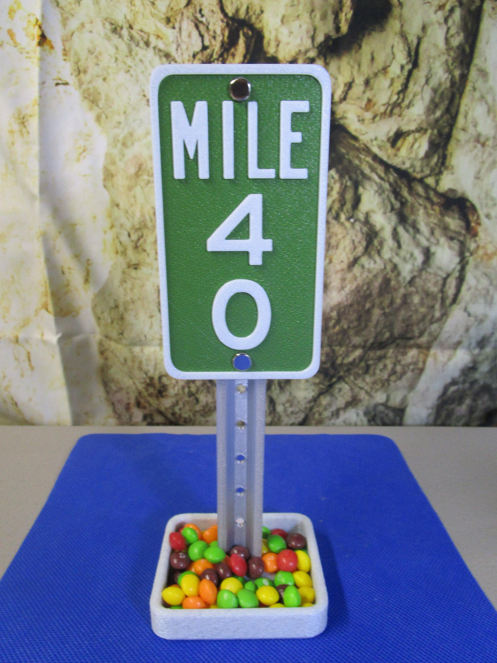 Mile 40 Marker: Funny Midlife Crisis 40th Birthday Gift