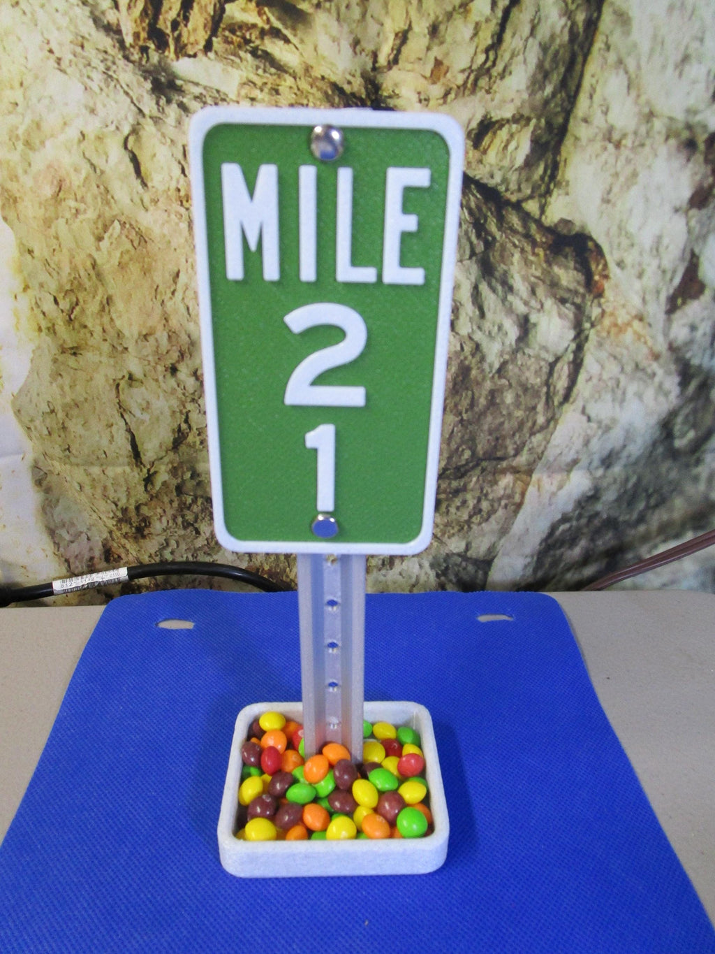 Mile 21 Desk Sign – Industrial Plastic Milestone Marker for 21st Birthday Celebration