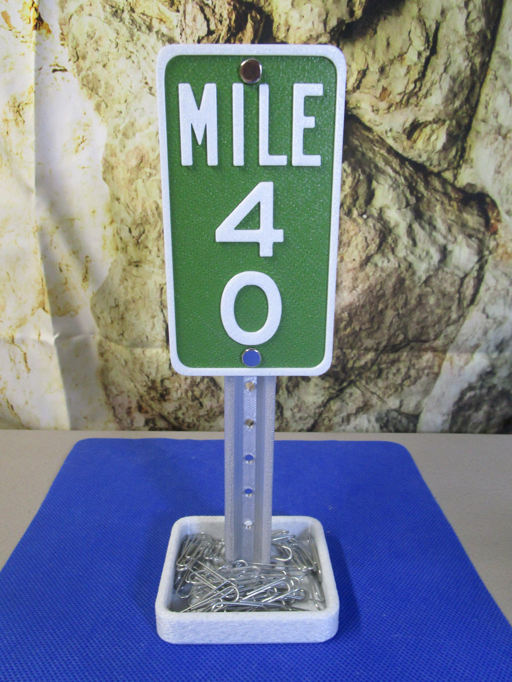 Mile 40 Marker: Funny Midlife Crisis 40th Birthday Gift