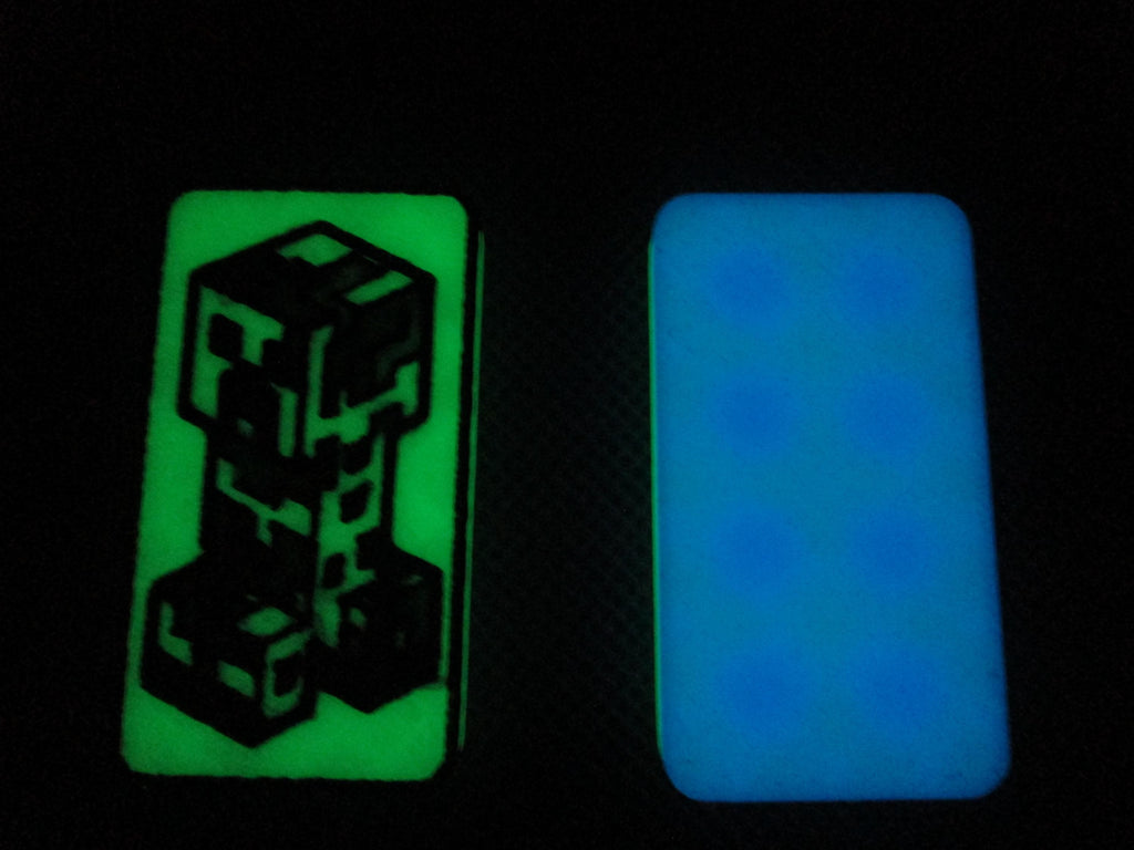 Adorable Creeper Glow Fidget Tile – Magnetic Minecraft Pixel Toy for Gamers - Glow in the Dark