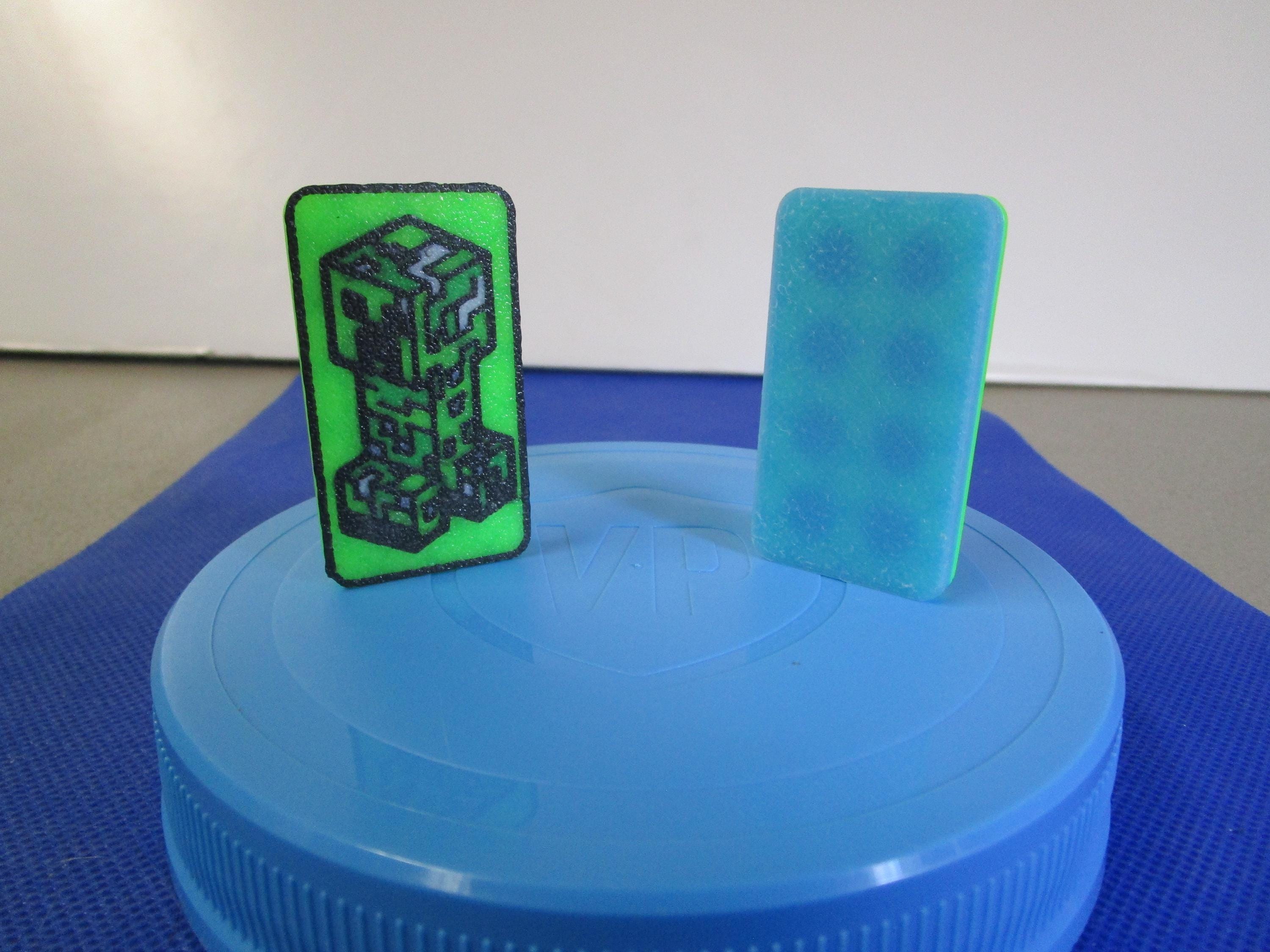 Adorable Creeper Glow Fidget Tile – Magnetic Minecraft Pixel Toy for Gamers - Glow in the Dark