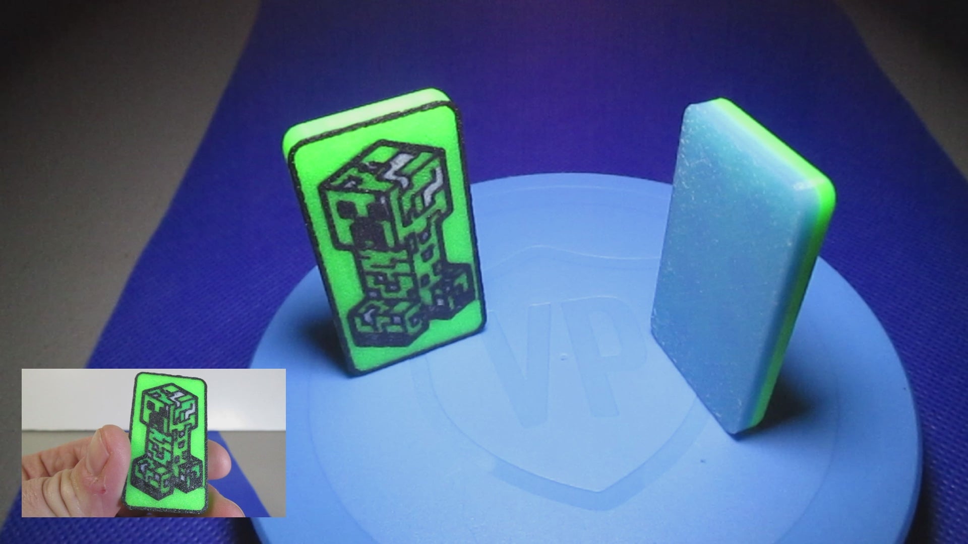 Adorable Creeper Glow Fidget Tile – Magnetic Minecraft Pixel Toy for Gamers - Glow in the Dark